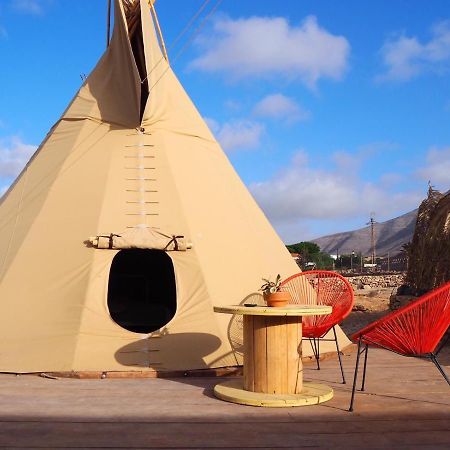 Отель Teepee Costa Тиндайя Экстерьер фото