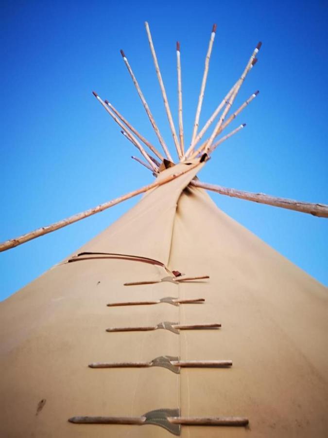 Отель Teepee Costa Тиндайя Экстерьер фото